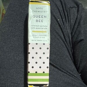 Good Chemistry Queen Bee Rollerball Perfume